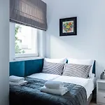Apartman Lion - Chopina 29 With Parking 5 Min From The And Center