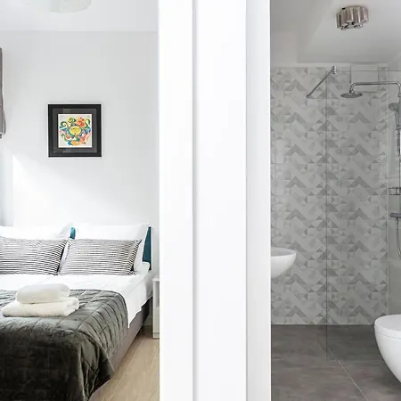 Apartmán Lion - Chopina 29 With Parking 5 Min From The And Center *