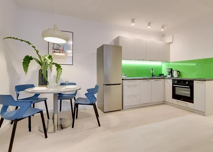 Lion - Chopina 29 With Parking 5 Min From The And Center アパート